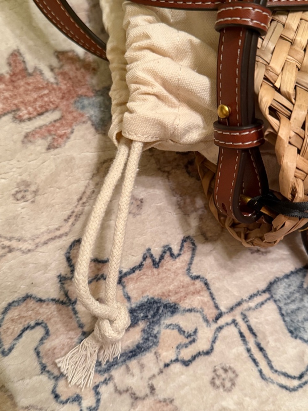 House of Harlow 1960 | Woven Straw Crossbody - Picture 9 of 9